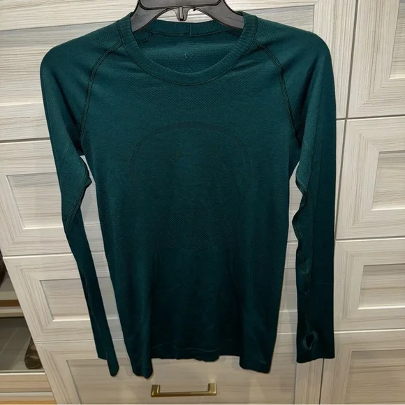 Lululemon Run: Swiftly Tech Long Sleeve
Emerald Green 6 - Picture 4 of 11